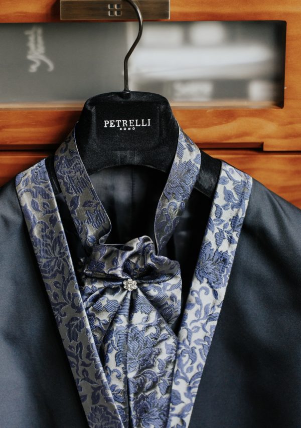 Se vende traje de novio marca Petrelli
