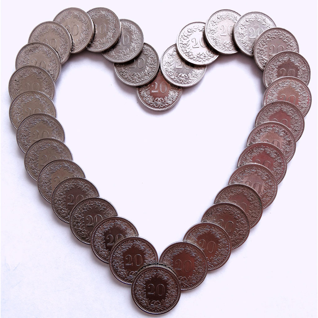 Monedas en forma de corazón