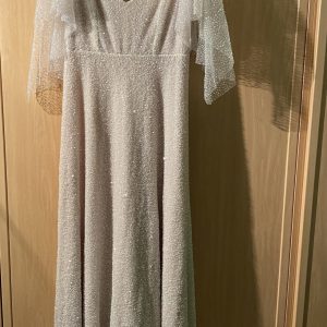 Vestido de novia sin estrenar.