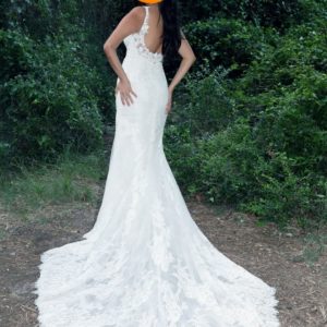 Vestido Novia Sirena. Encaje y espalda descubierta. Cuello V Vestido Novia Sirena. Encaje y espalda descubierta. Cuello V