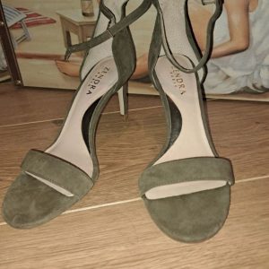 Sandalias verde militar T38 a estrenar