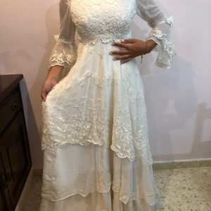 Traje de novia y velo