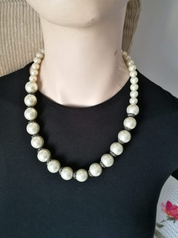 Collar simil perlas