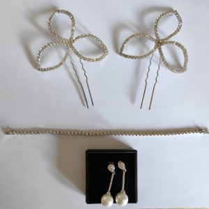 Lote pendientes, pulsera y tocado