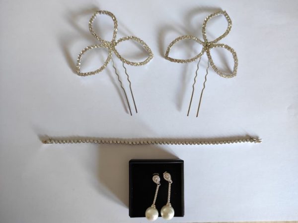 Lote pendientes, pulsera y tocado