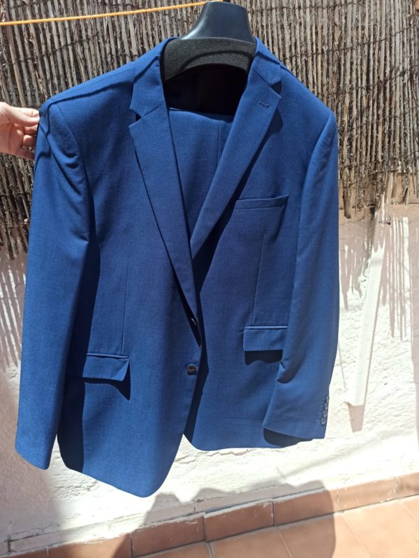 Traje de novio o invitado