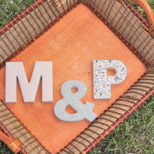 Letras de madera forradas en tela